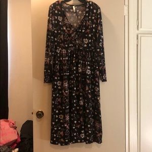 Floral long sleeve midi dress
